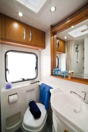 rent rv example Cat C - Sky 70