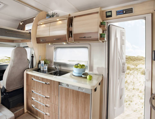 motorhome for rent example Lux Group - 6 berth