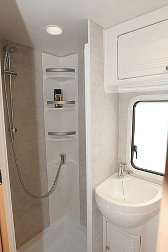 motorhome for rent example Lux Group - 6 berth