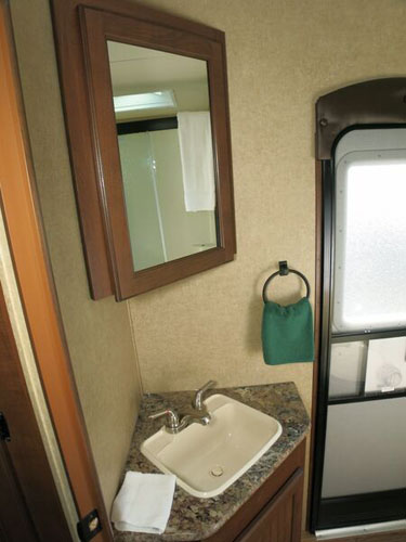 rent a camper example 31 Bunk 5th Wheel