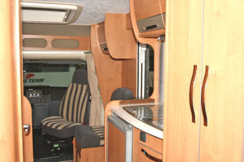 cheap campervan hire new zealand example Garage KP