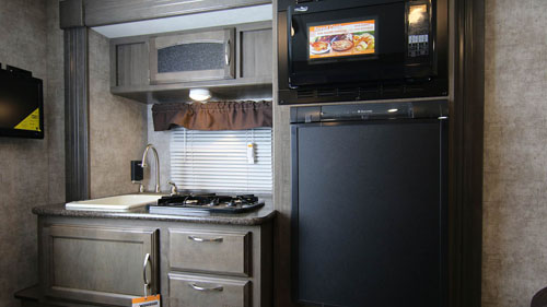 rv rental example Jeep/Trailer