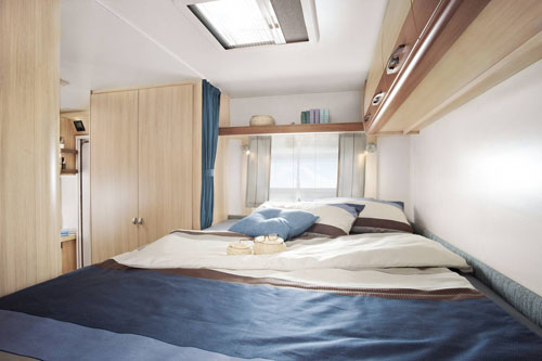 motorhome rental example Lux Group - 6 berth