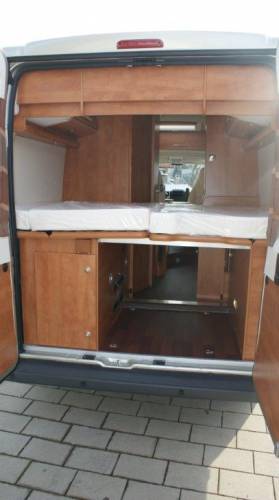 luxury rv rentals example Carthago Malibu 600