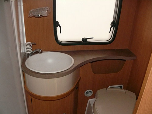 motorhome hire australia example Genesis 43 GF