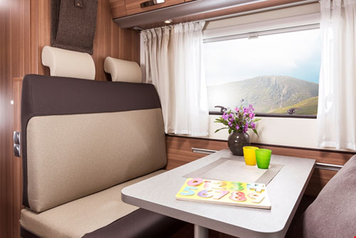 Traveller - 2 fixed double beds