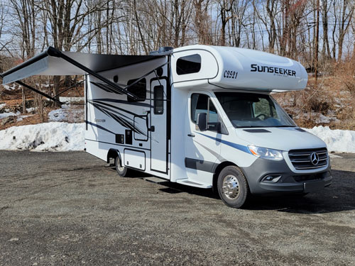 25′ Class C Mercedes Motorhome