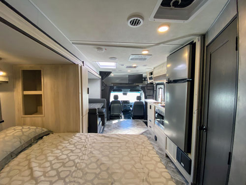 25′ Class C Mercedes Motorhome