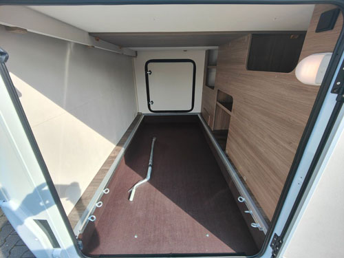 Caravan 4 berth - Automatic