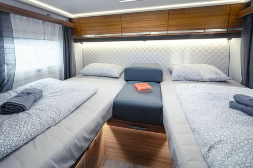 Caravan 4-5 berth - Manual