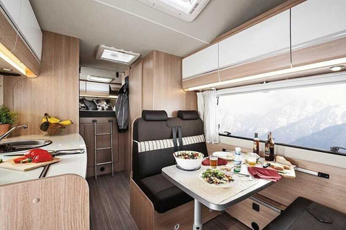 Caravan 6 berth - Manual