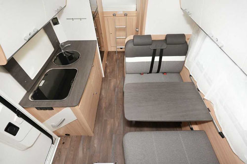 Caravan 6 berth - Manual