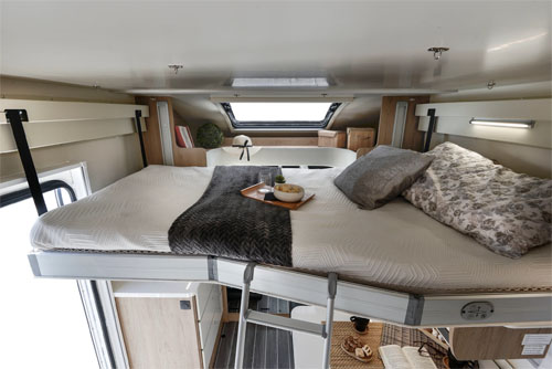 Discovery - 5 berth motorhome with rear U-lounge