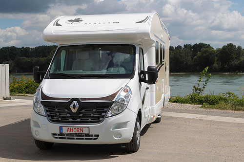 campervan hire europe example Lux Group - 5 berth