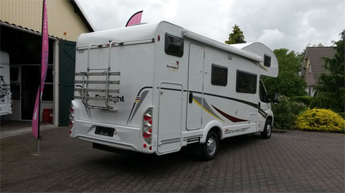 rv hire example M10 - Family Luxury