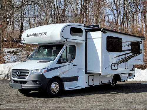 25′ Class C Mercedes Motorhome